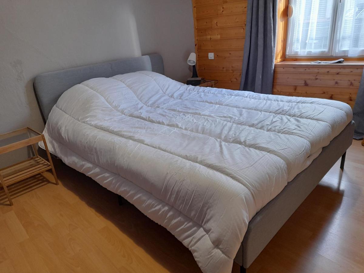 Agreable Appartement De 48 M² En Rdc Ла-Бурбуль Екстер'єр фото